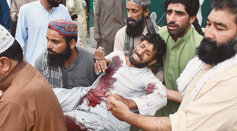 पाकिस्तानमा बम आक्रमण